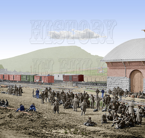 02114 - Confederate prisoners; waiting at Chattanooga to be sent north, 1864 [LC-DIG-cwpb-02114]