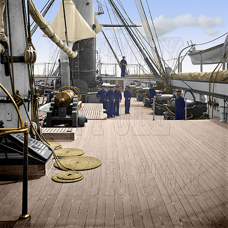 02970 - Battery of U.S.S. Pawnee; Charleston, Harbor S.C. [LC-DIG-cwpb-02970]
